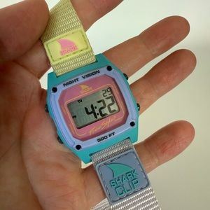Freestyle Shark Watch in Lavender Tea